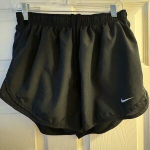 Nike Women’s running shorts - black - Size Large - VGUC